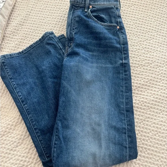 Mother The Lasso Sneak Jeans - Picture 3 of 10